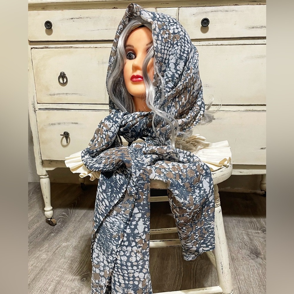 Sale!! Lightweight Long Scarf – Abstract Speckled Pattern